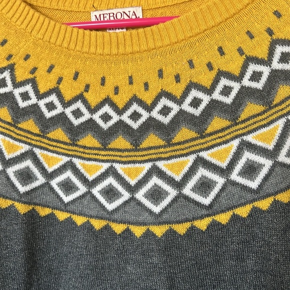 XL yellow, gray, and white fair isle sweater - Picture 2 of 3